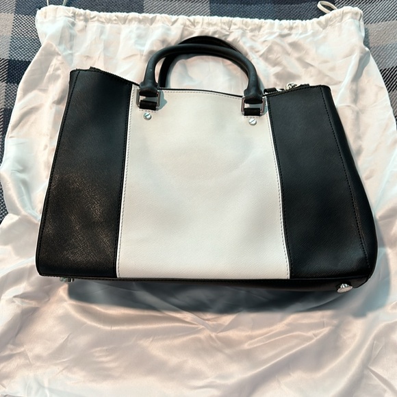 Michael Kors Sutton Large Center Stripe Satchel - Picture 4 of 11